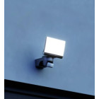 STN030049-LEDstraler 20w 3000k ZWART + sensor-Steinel